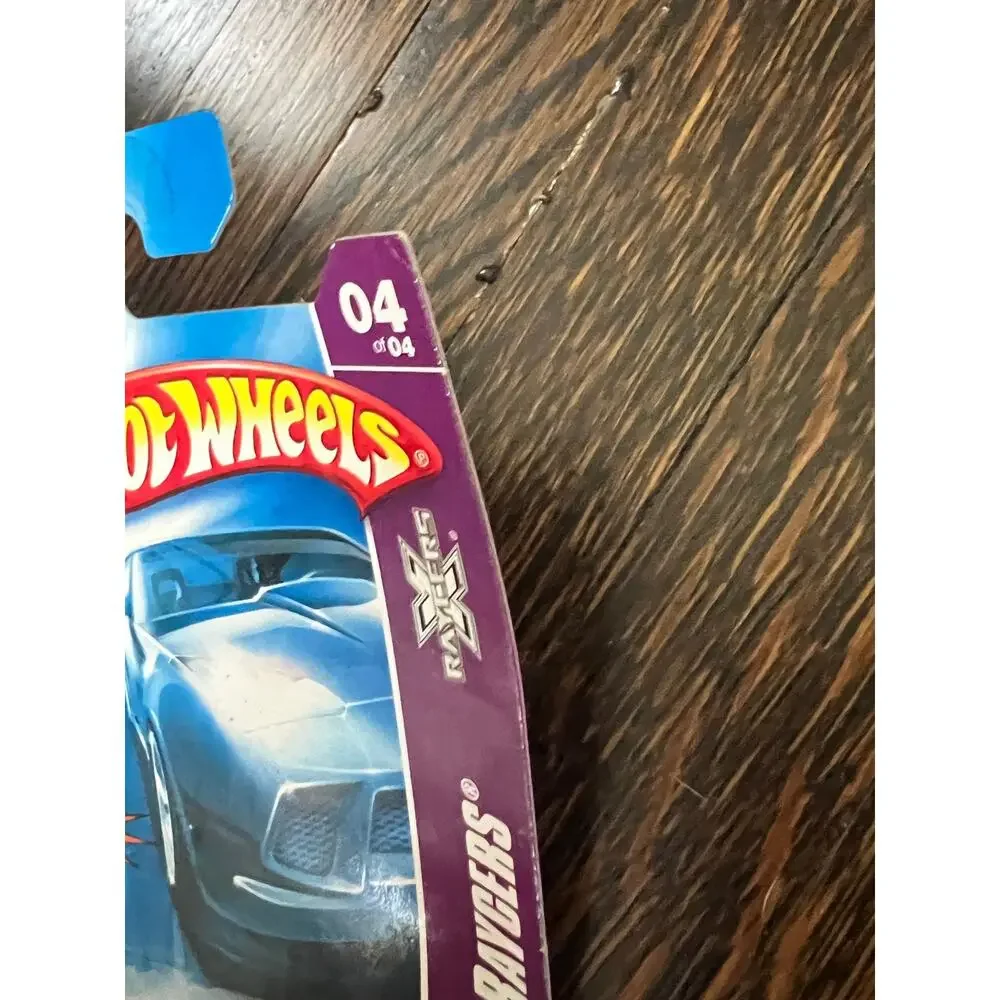 Hot Wheels 2007 X-Raycer 04 Vendetta Glow In Dark Diecast Car Translucent New